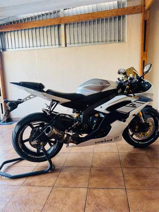 YAMAHA YZF-R6 YAMAHA YZF-R6